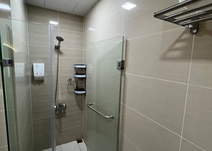 New! Serene & Cozy Wi-fi 350mbps Uptown Bgc Backhome6 Manila