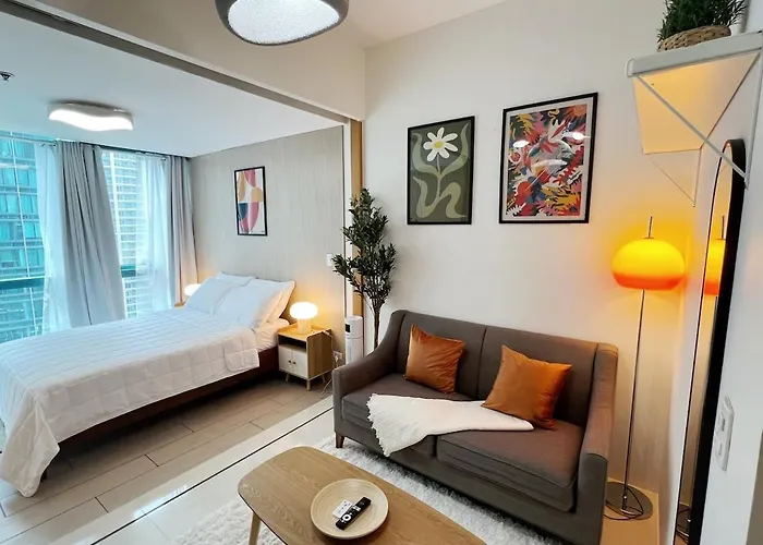 New! Serene & Cozy Wi-fi 350mbps Uptown Bgc Backhome6 * Manila