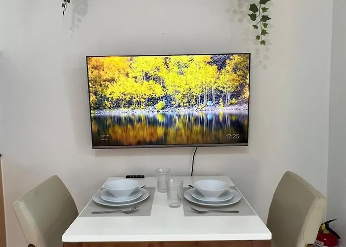 New! Serene & Cozy Wi-fi 350mbps Uptown Bgc Backhome6 * Manila